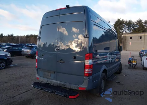 2018 Mercedes-Benz Sprinter 2500 Standard Roof V6 z USA, uszkodzony, nr VIN WD3PE7CD6JP633922